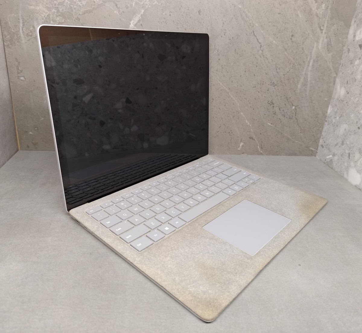 Microsoft Surface Laptop 1769 i5-7200U@2.5GHz 8GBRAM 128GBSSD 13.5