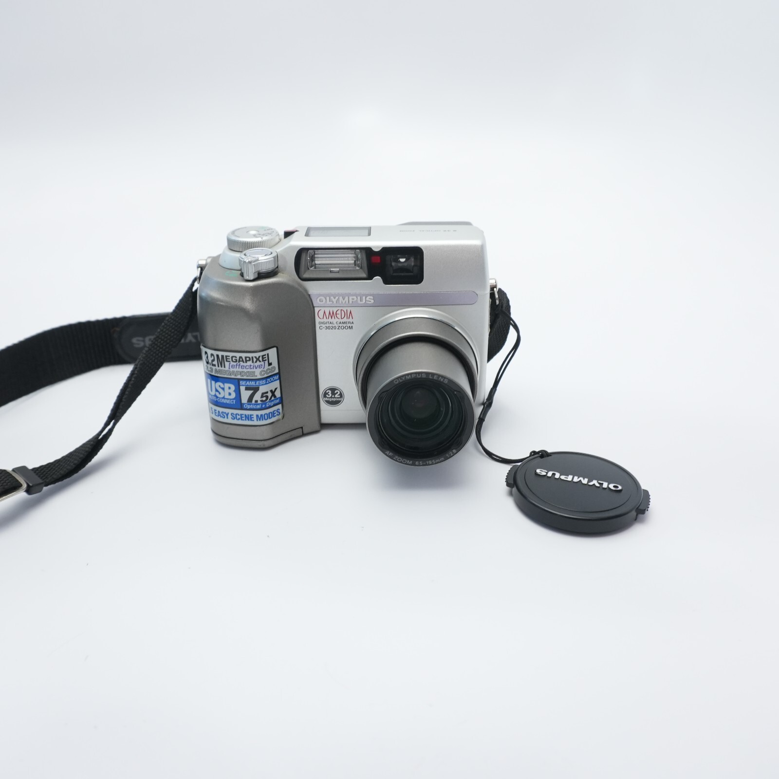 Olympus C-3020 Zoom 3.2MP Digital Camera Metallic Silver Tested Works