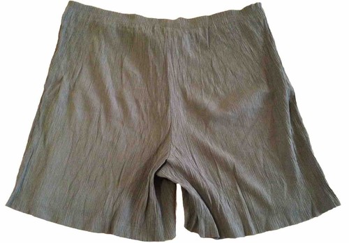 BM Olive Green Elasticated Drawstring Crepe Style Shorts U.K. 20 FREE P&P - Picture 2 of 4