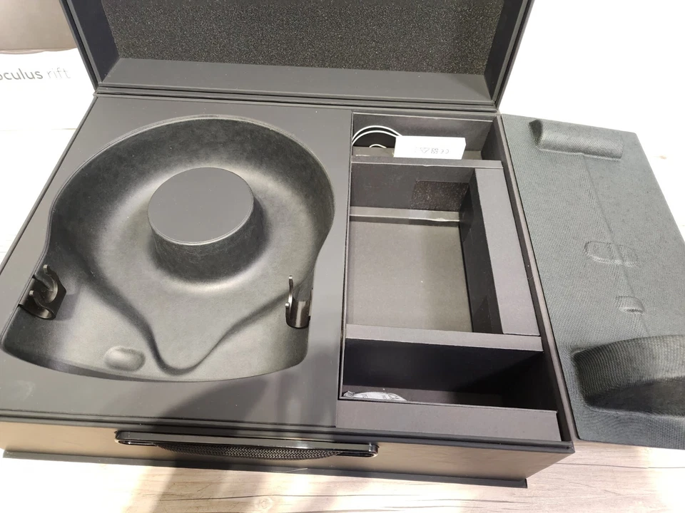 *BOX ONLY* Meta Oculus Rift CV1 Virtual Reality Headset - Black Windows Version - Image 3 of 4