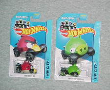 HOT WHEELS ANGRY BIRDS "RED" and "GREEN MINION" NEW HW CITY DIECAST CARS
