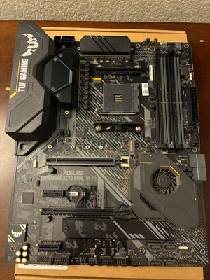 ASUS TUF GAMING X570-PLUS (WI-FI) AM4 ATX DDR4 M.2
