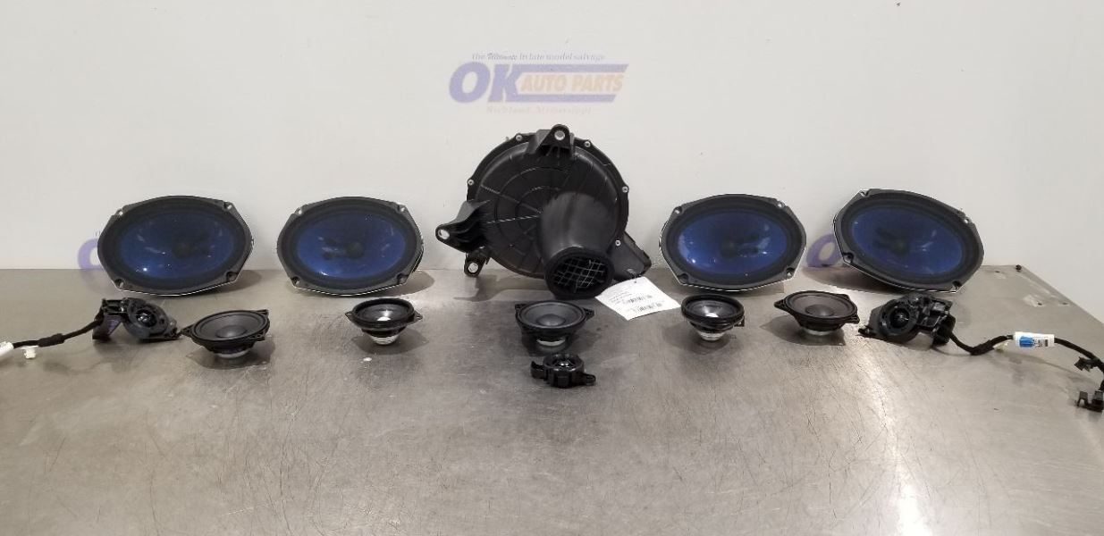 2023 MASERATI GRECALE TROFEO SONUS FABER DOOR SPEAKER SET