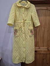 Vintage 70's Women's Full Length Robe Quilted Housecoat Retro Yellow And Orange