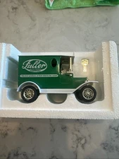 Fuller Brush Company Hartford Delivery Truck Bank With Key - Green - NIB