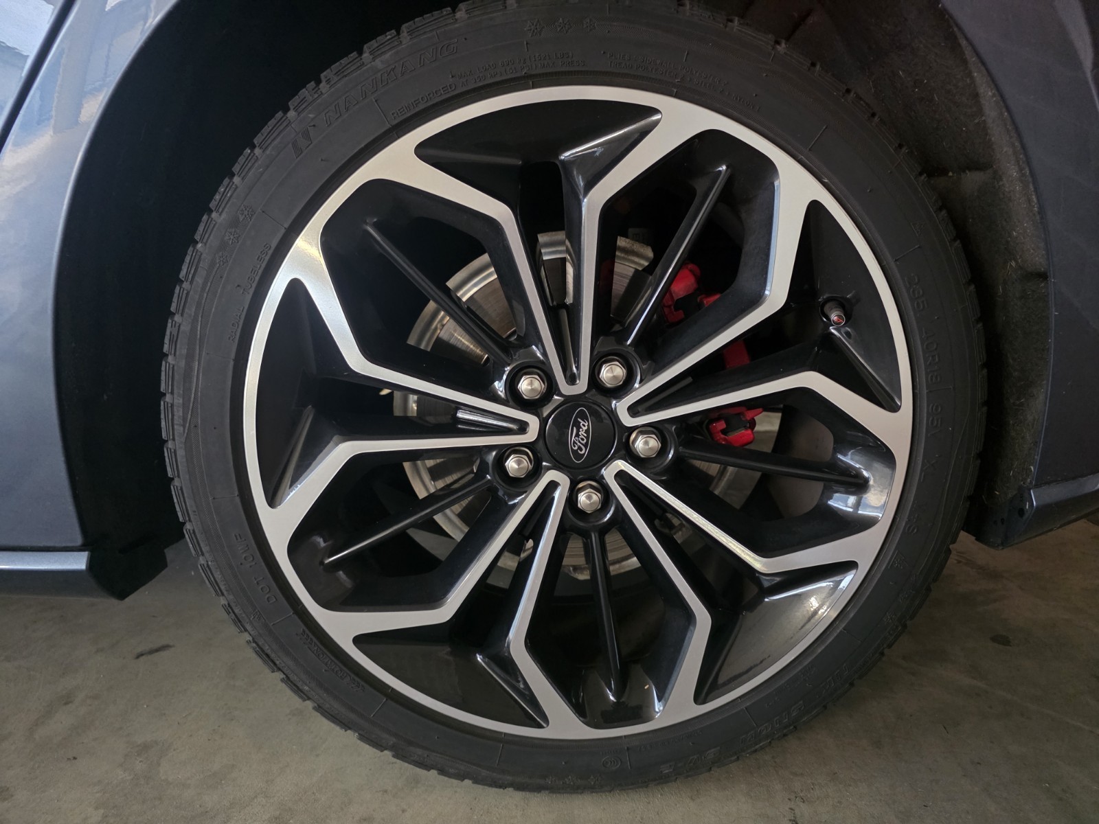 Originale Ford Cerchi in lega 18" a 5 x 2 razze, Absolute Black lavorati