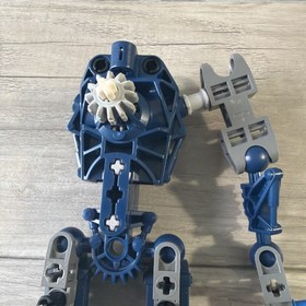 Body Parts Only- LEGO BIONICLE: Toa Nokama (8602) Incomplete Body Parts