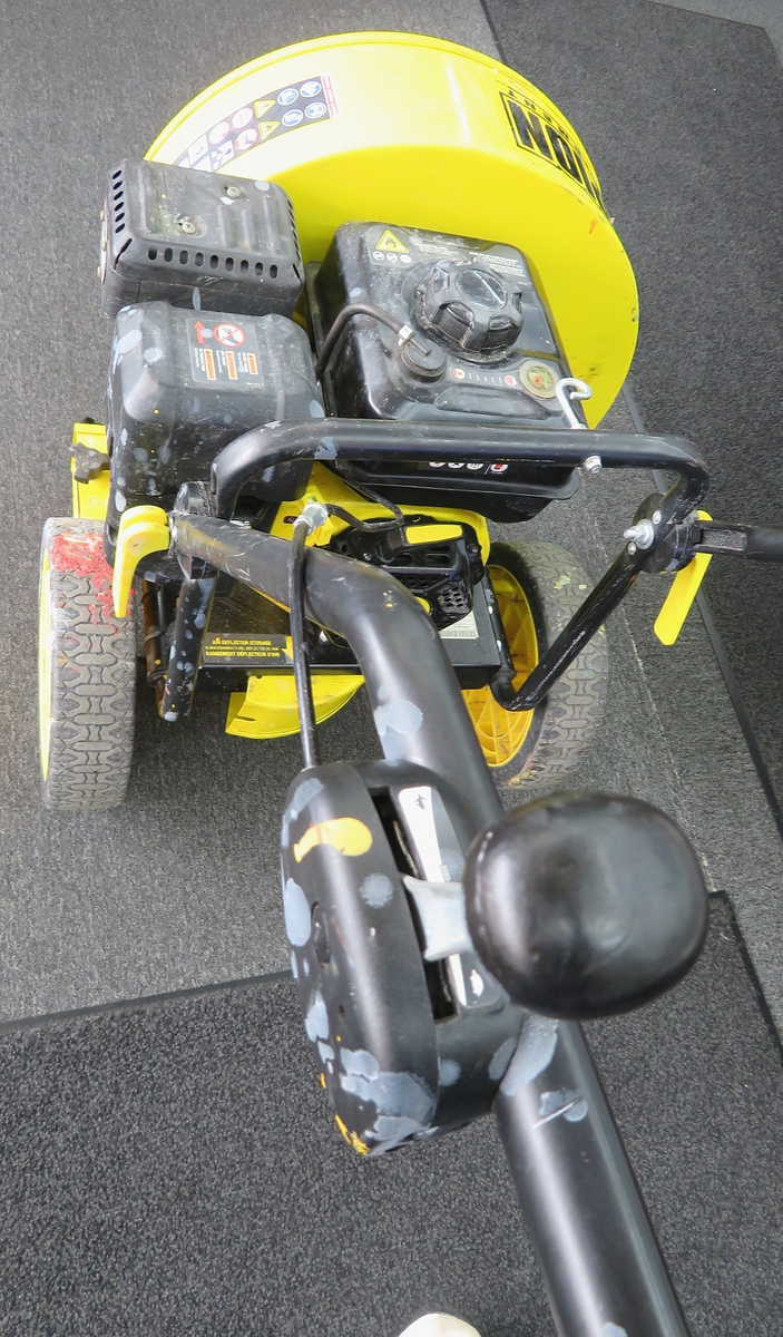 Walk-Behind CHAMPION POWER EQUIPMENT GAS LEAF BLOWERS Model