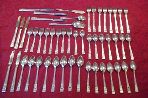1936 CORONATION Pattern 8 Place Set @ 6 Per 51 Pc By Community Silverplate w/Box - Picture 11 of 11