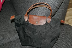 longchamp noir pliage
