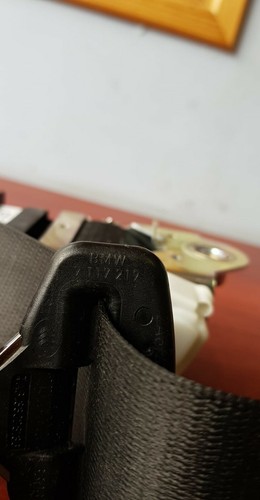 BMW 1 3ER E87 E90 E91 LCI NSF SITZGURT BEIFAHRERSEITE VORNE 2004 - 2011