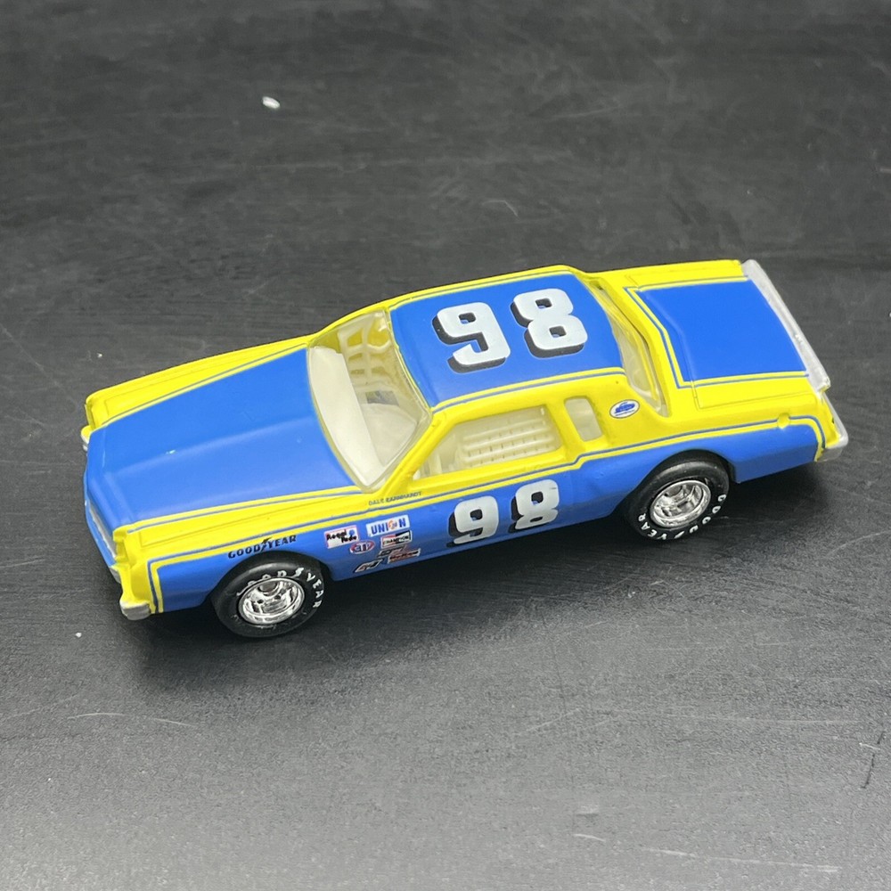 ACTION RACE CAR BLUE YELLOW DALE EARNHARDT UNION COLLECTIBLE 1:64 #98 DIE CAST