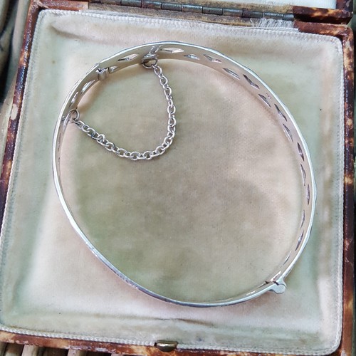 Vintage 925 Sterling Silver Bracelet, Celtic Bangle, 6.8 Inches, Hallmarked - Picture 7 of 8