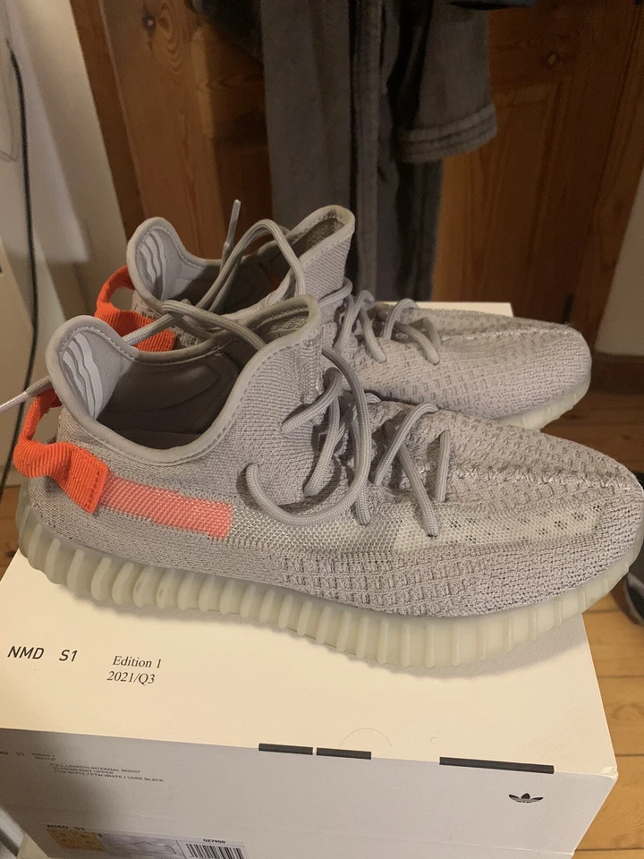Adidas Yeezy Boost 350, foto 1 de 5