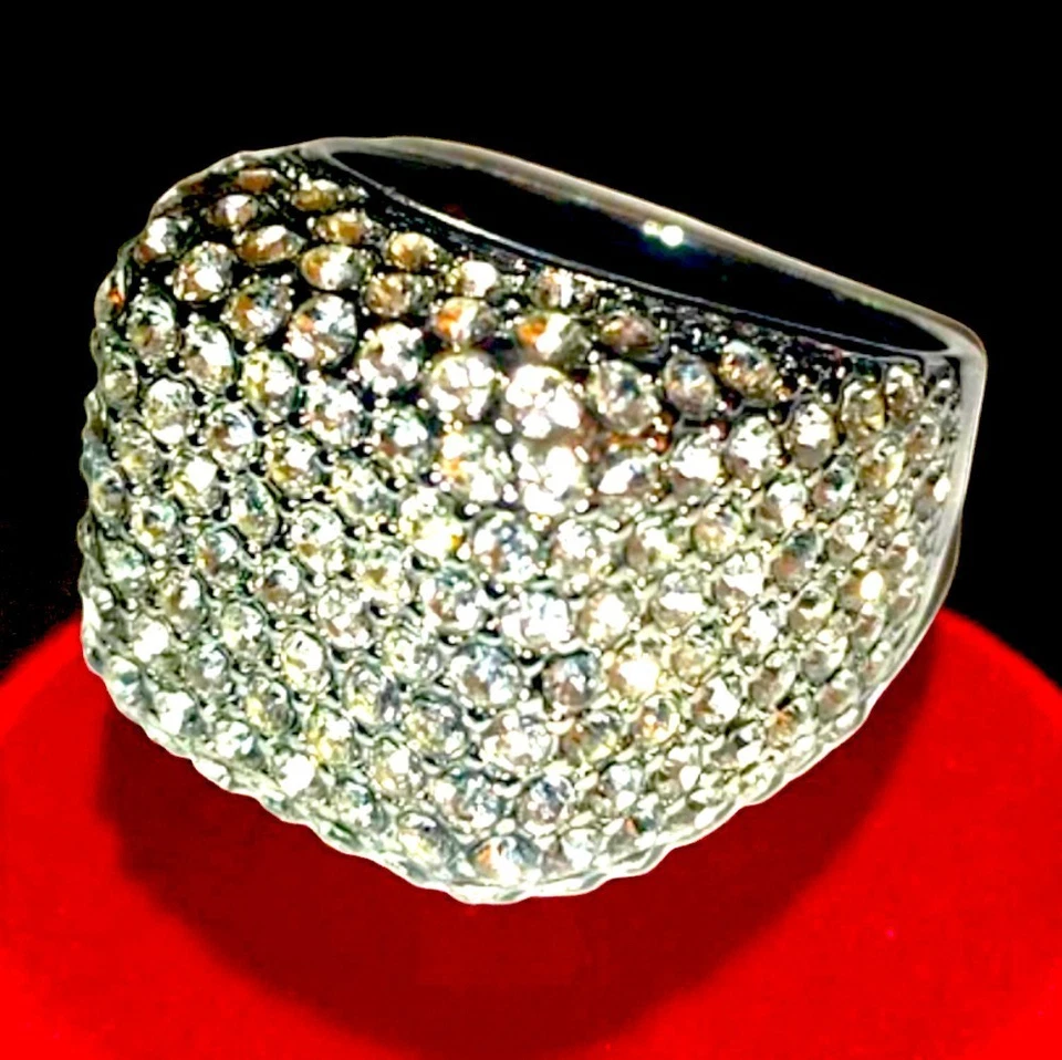 Iced Out Men’s Ring Size 9 Silver Plated 💎 Top Quality Cubic Zirconia Stones - Image 2 of 3