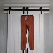 Patagonia Women's Maipo Stash 7/8 Tights. NWT Size S in women's.