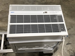 IWRE RTWR24XCB ARTT 24 000 BTU Window Air Conditioner White 220 240V