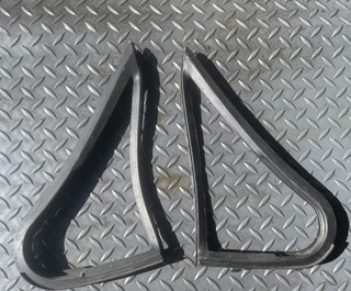 austin a30 a35 car parts. Pair of quarter light rubbers modern reproduction.