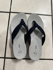 Clarks Arla Glison Cloudsteppers flip-flops.
