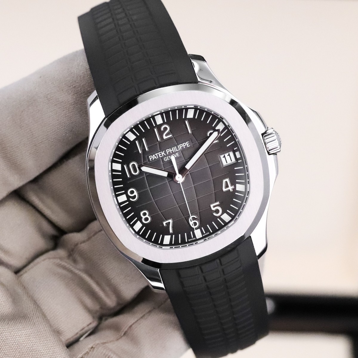 Patek Philippe Aquanaut 40mm Black Dial Stainless Rubber 5167A