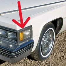 Cadillac Deville Fleetwood 1977-1979 Left Side Marker Cornering Light