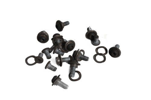 Bremssattel Schraubensatz komplett BMW F 800 S E8ST K71 0216 05-11