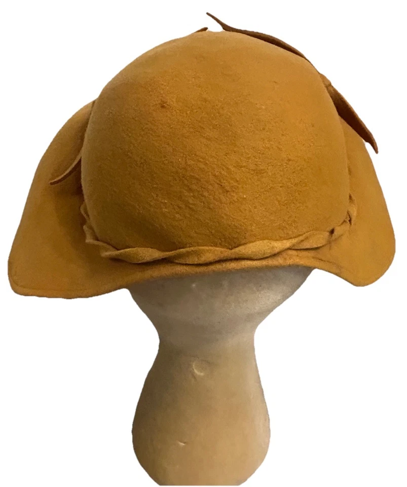 Vintage 1940s Saucer Style Wide Brim Tilt Hat Wool Dusty Yellow Evening Couture - Image 3 of 4