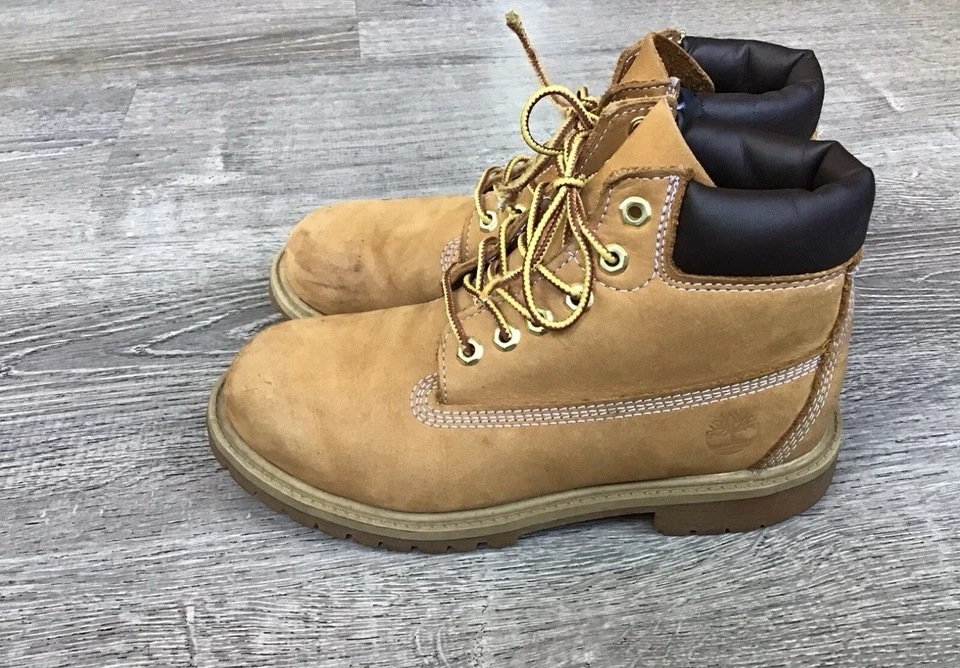 Timberland 12709 6” Talla 3 Trigo Nubuck Botas Impermeables con Cordones Jóvenes Niños EE. UU. Foto 4 de 4