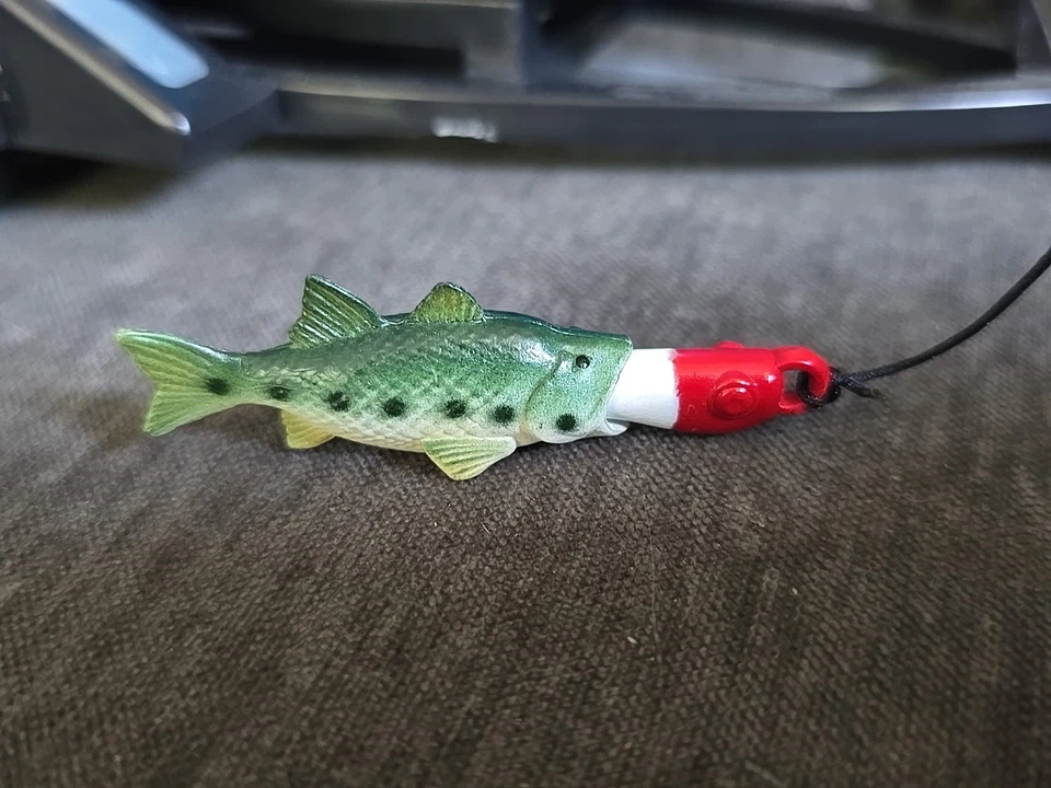 BIG COUNTRY FARM TOYS BLUE BASS BOAT AND TRAILER + FIGURE  - Image 4 of 4