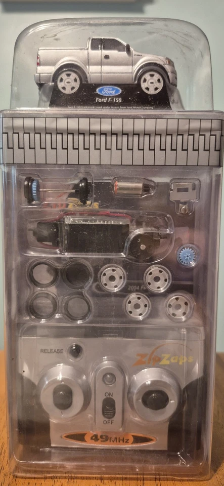 Zip Zaps New In Package Micro Rc Gray Ford F-150  1:64 Scale Radio Control Car - Image 2 of 4