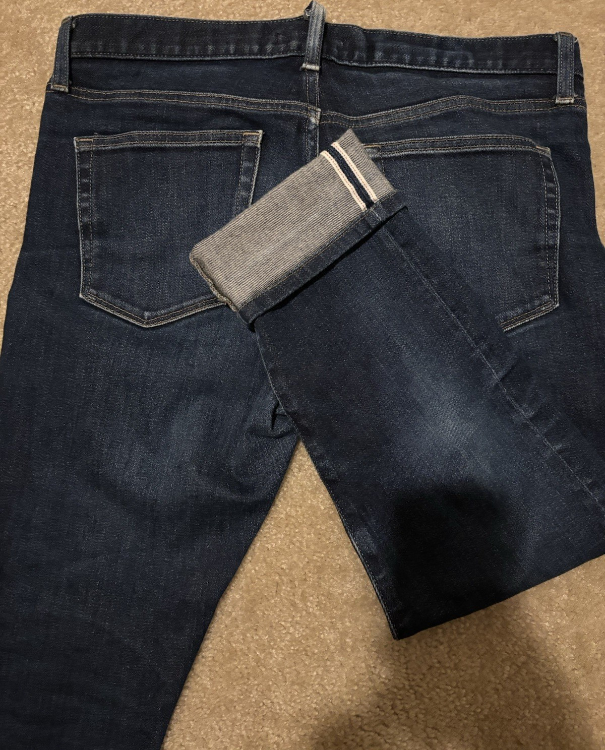 Uniqlo Slim Straight Fit Mid Rise Dark Wash Dark Blue Men's 