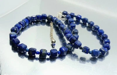 Collier de lapis lazuli en perles des tonneaux 10mm avec fermoir en argent 925 - Photo 1/4