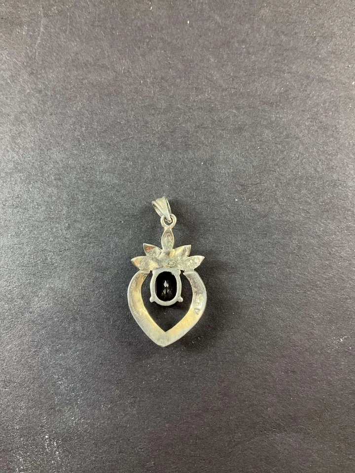 Vintage Sterling Silver Garnet-Like Stone Pendant | Marcasite | 1.9g Hallmarked - Image 2 of 3