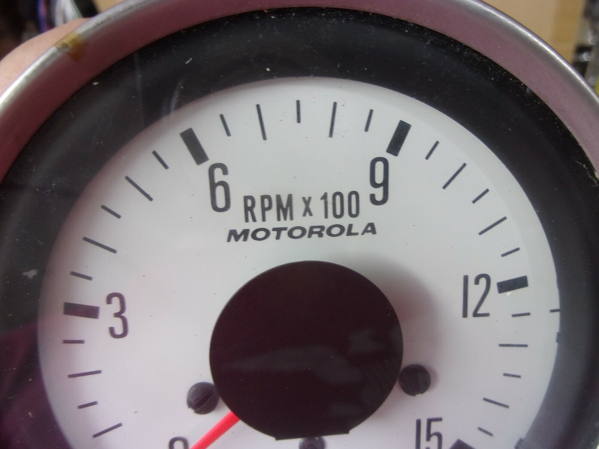 Vtg Motorola Diesel Engine Tachometer 1500 RPM Model 7ST2159