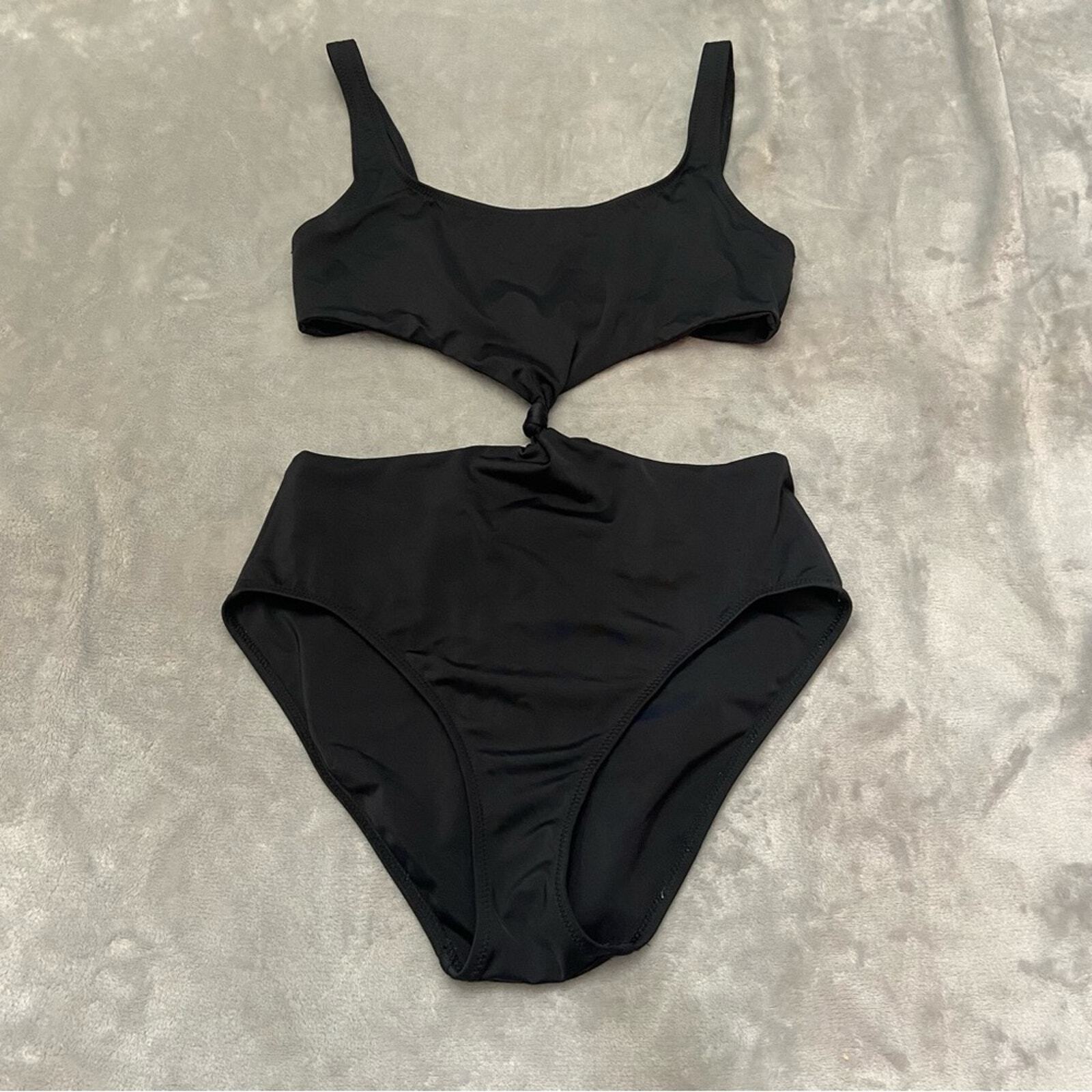 Solid and Striped Solid Black Bailey Knot One-Pie… - image 1