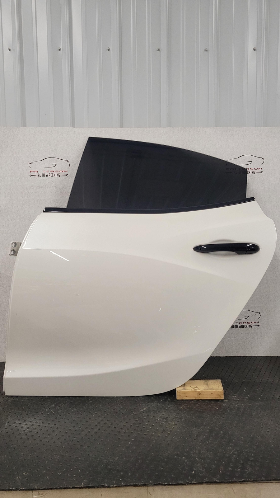 2014-2023 MASERATI GHIBLI LEFT REAR DOOR PAINT CODE BAM PEARL WHITE
