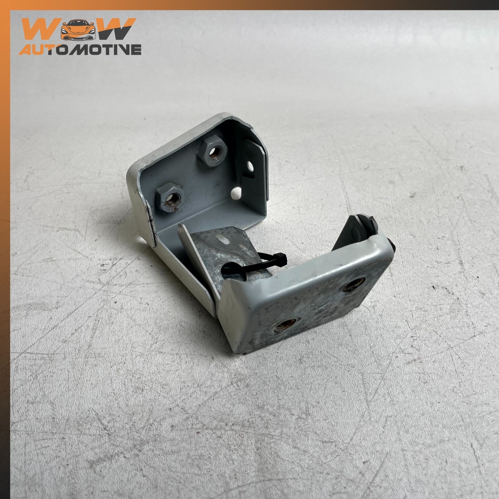 14-17 MASERATI GHIBLI FRONT RIGHT & LEFT SIDE FENDER BRACKET PAIR SET WHITE OEM