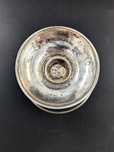 Coppia di zuccheriere a forma di vaso Giorgio II in argento sterling Charles Alchorne 1737 - Foto 14 di 23