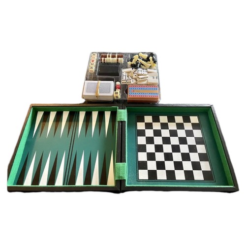 GAMES 6-in-1 (Backgammon, Chess, Dominoes, Poker, Checkers, & Cribbage) (Travel)