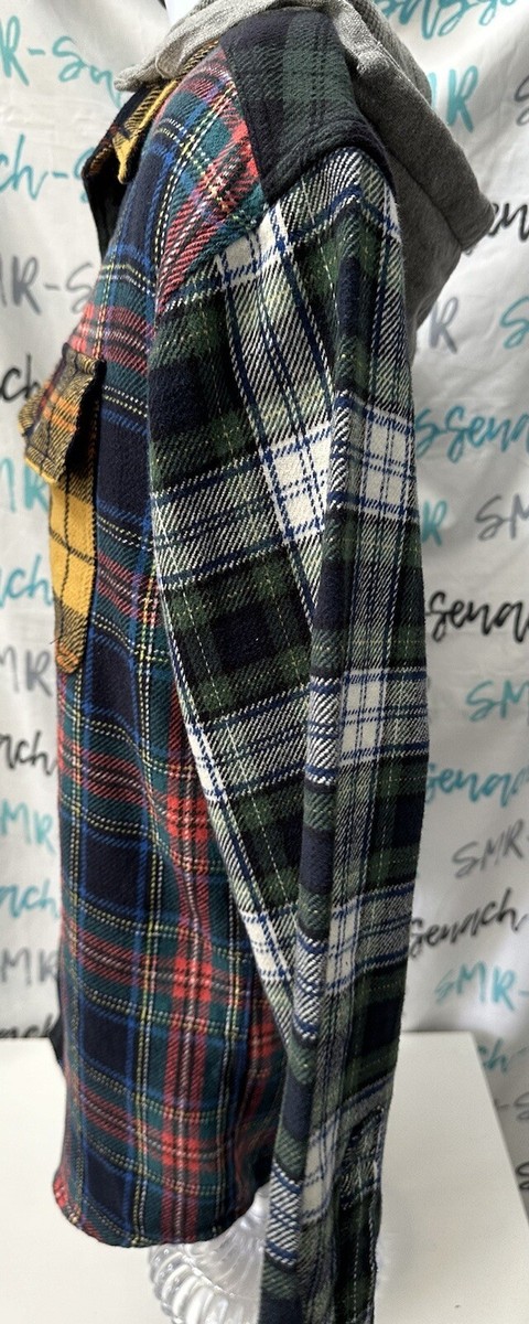 Mens American Eagle AEO Multi-color plaid Casual Shirt Mens American Eagle AEO Multi-color plaid Casual Shirt