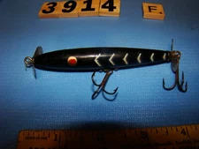 U3914 F UNKNOWN WOOD FISHING LURE
