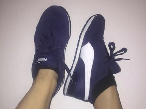navy puma trainers