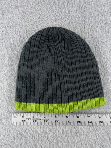 Nike Beanie Toque Youth 4-7 Gray Green Knit 100% Acrylic Swoosh Ski Outdoors - Picture 4 of 7