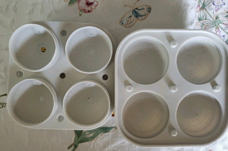 Disney Star Wars Death Star Ice Cube Freezer Mold Tray Makes 4 Cubes Silicone