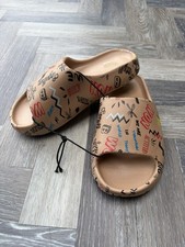 Women’s Ladies Graffiti Print Platform Sliders Khaki Chunky Cloud Slides Size 4