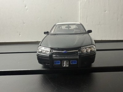 Maisto Diecast 1:18 Scale 2004 Chevrolet Impala SS California