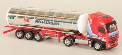 AWM LKW Iveco Stralis II/Aerop. Tank-SZ Martinelli 74301
