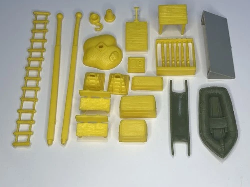 Vintage Marx Navarone Battle Army Playset Accessories with Ramp