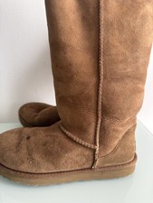 UGG Australia Classic Tall 5815 Womens Size 8 Chestnut Suede Sheepskin Boots