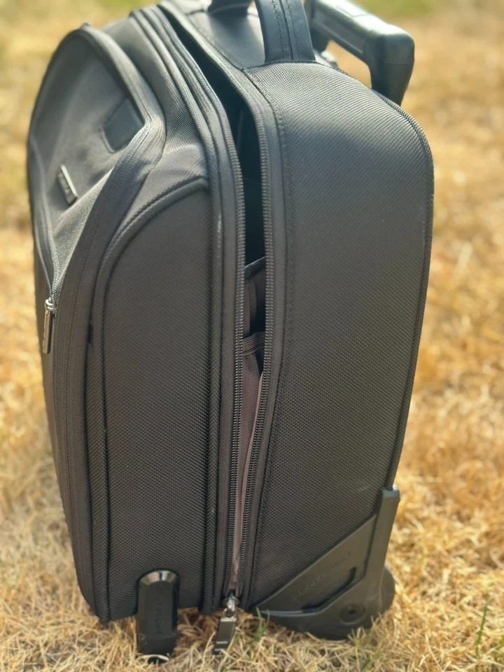 Briggs & Riley KR251-4 Medium Slim Rolling Brief Case Work bag, Carry-On Travel - Image 4 of 4